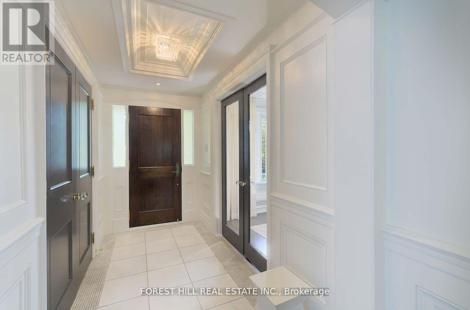 34 Forest Ridge Drive, Toronto, Ontario  M6B 1H3 - Photo 5 - C12834572