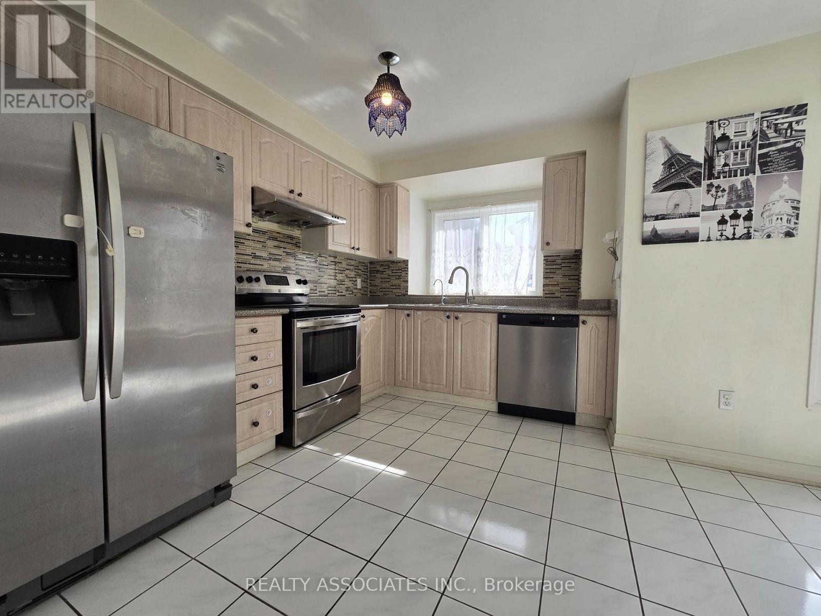37 - 1075 Ellesmere Road, Toronto, Ontario  M1P 5C3 - Photo 1 - E12834458