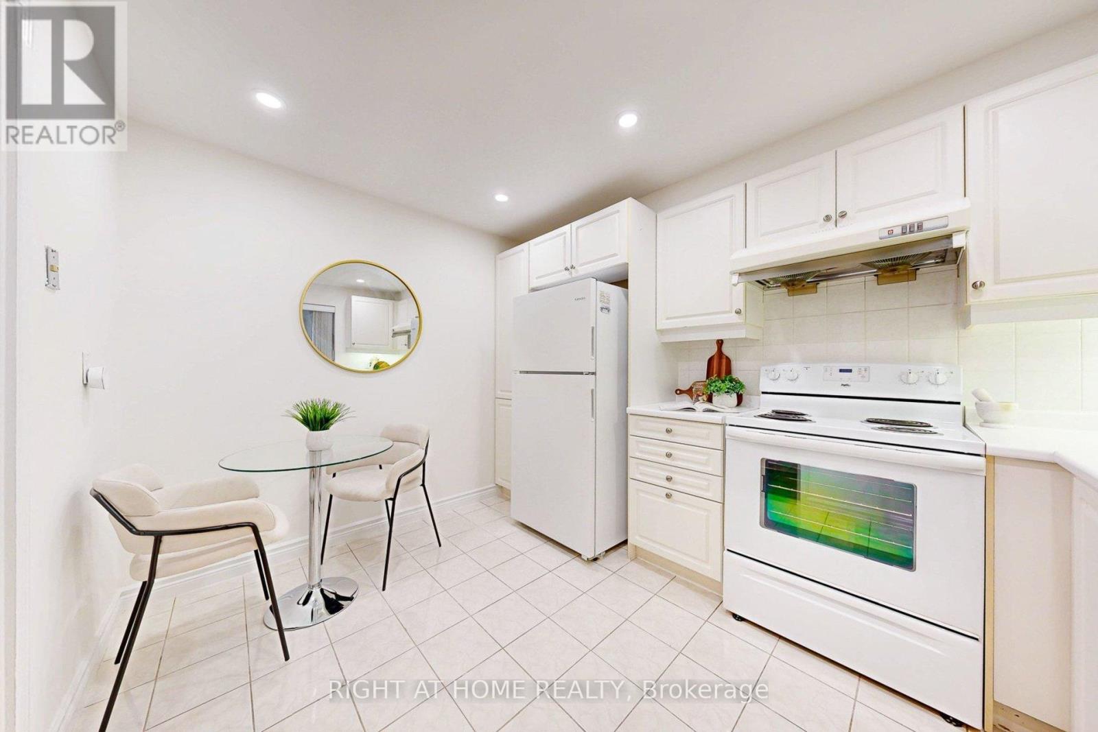 301 - 168 Bonis Avenue, Toronto, Ontario  M1T 3V6 - Photo 11 - E12834488