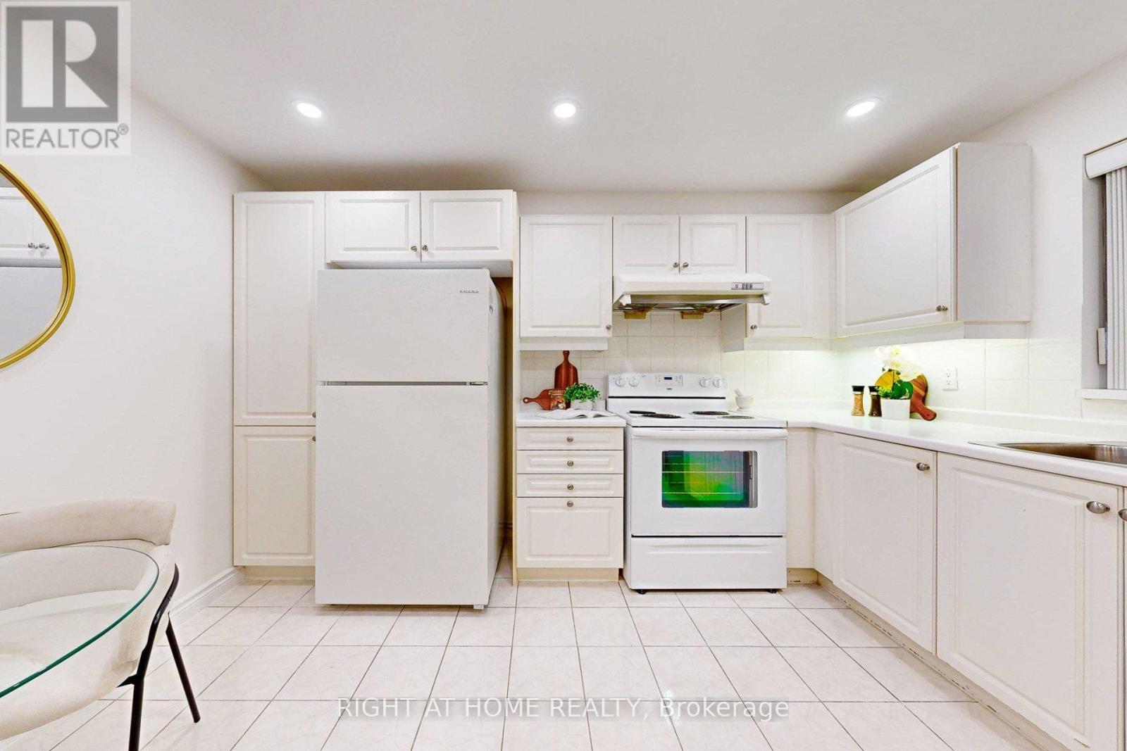 301 - 168 Bonis Avenue, Toronto, Ontario  M1T 3V6 - Photo 9 - E12834488