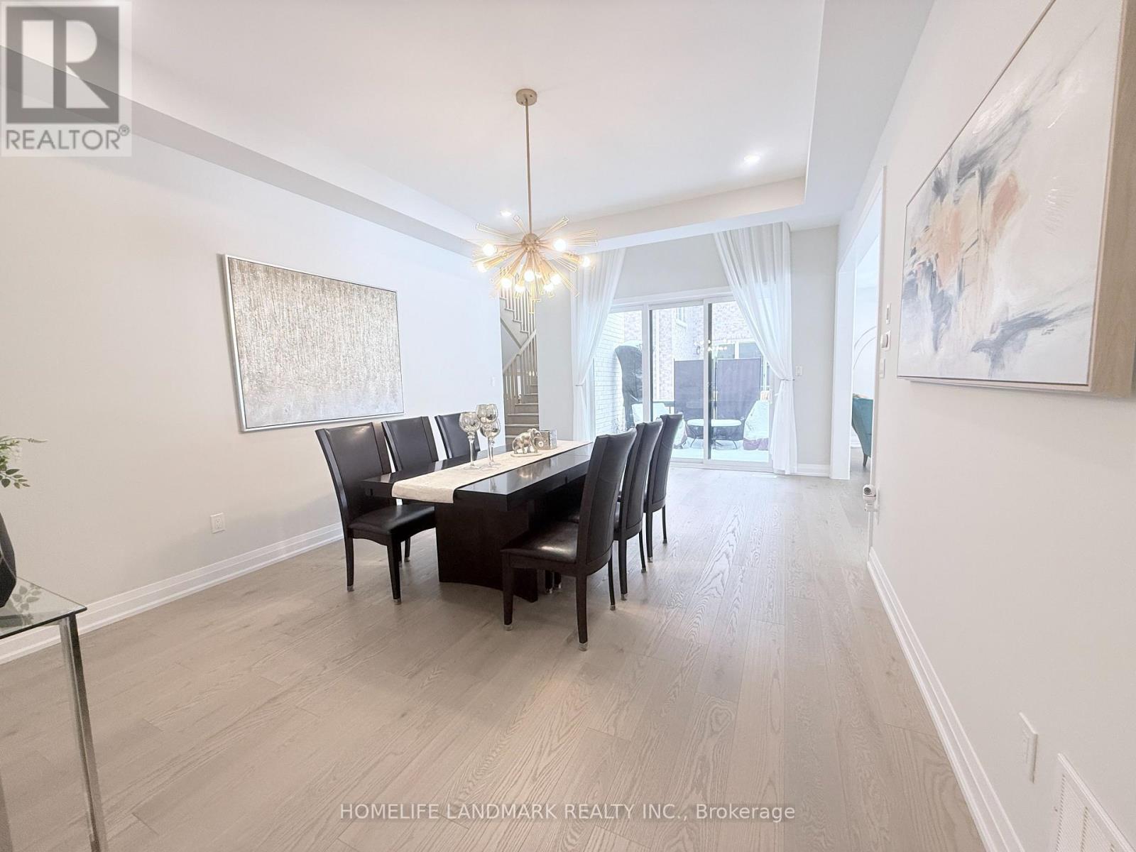 37 Wallace Merchant Court, Aurora, Ontario  L4A 4A5 - Photo 10 - N12806018