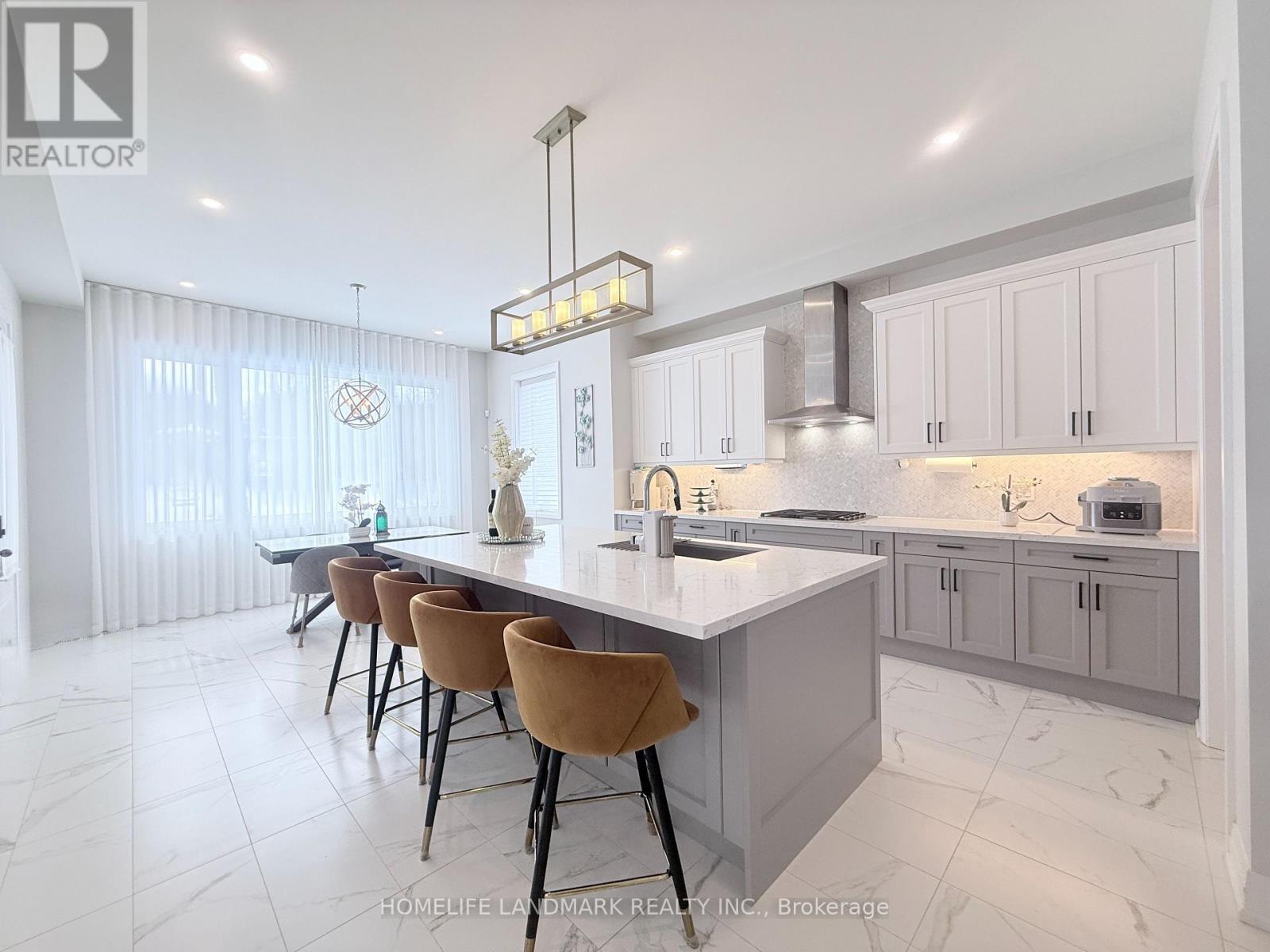 37 Wallace Merchant Court, Aurora, Ontario  L4A 4A5 - Photo 22 - N12806018