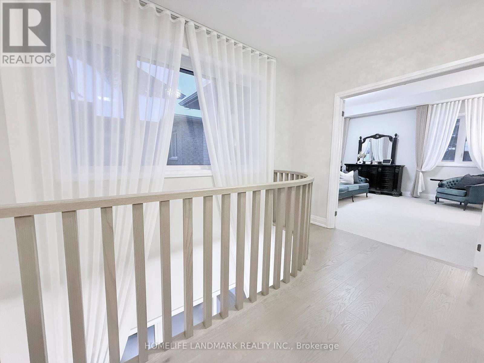 37 Wallace Merchant Court, Aurora, Ontario  L4A 4A5 - Photo 25 - N12806018