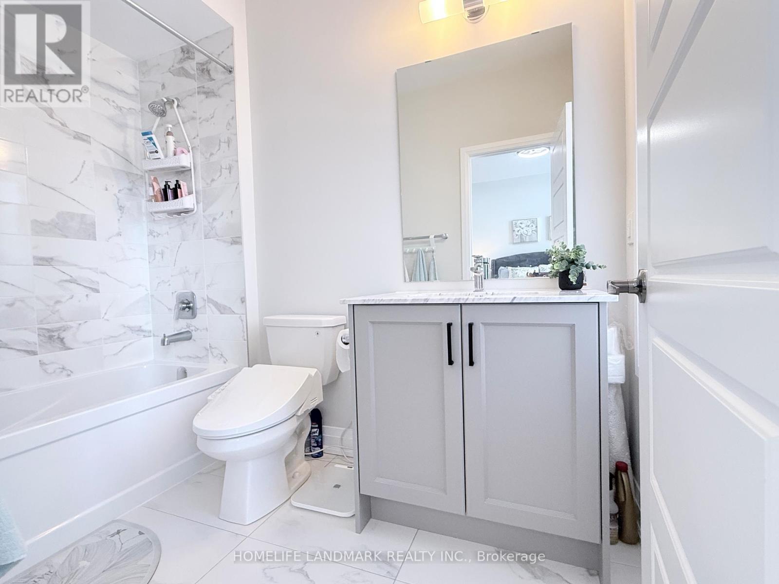 37 Wallace Merchant Court, Aurora, Ontario  L4A 4A5 - Photo 27 - N12806018