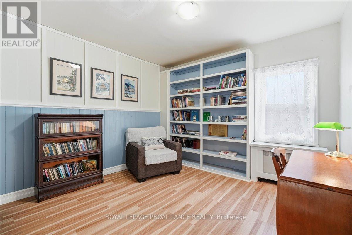 322 Dufferin Avenue, Belleville, Ontario  K8N 3X7 - Photo 7 - X12776794