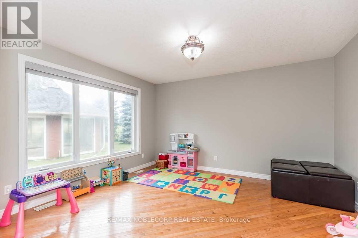 4641 10th Side Road, New Tecumseth, Ontario  L9R 1V4 - Photo 9 - N12834476