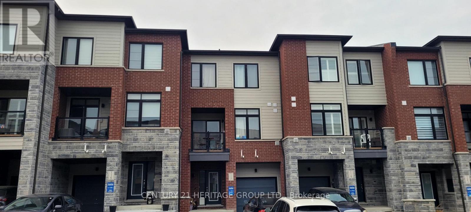 117 Bravo Lane, Newmarket, Ontario  L3X 0L2 - Photo 3 - N12834616