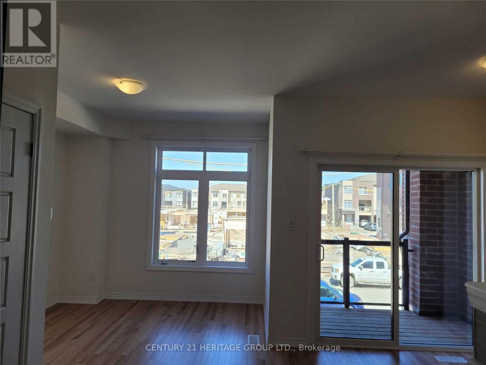 117 Bravo Lane, Newmarket, Ontario  L3X 0L2 - Photo 5 - N12834616