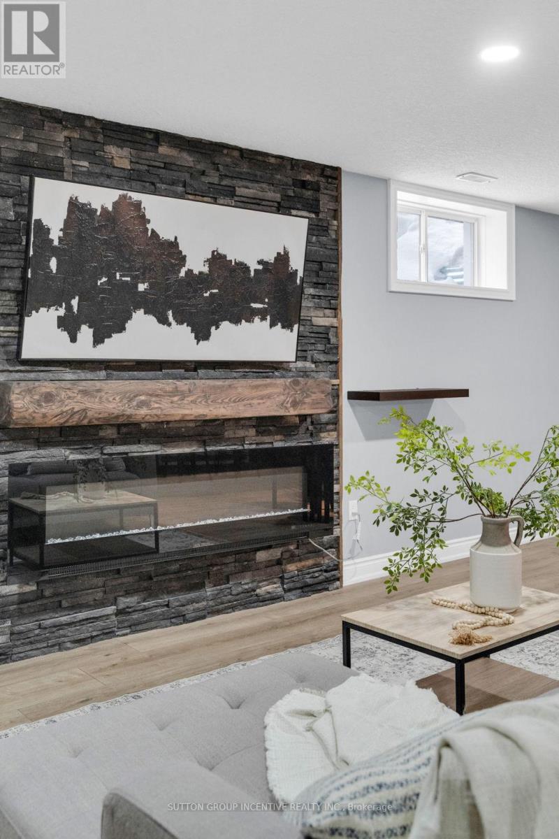 4 Snowshoe Trail, Barrie (Ardagh), Ontario  L4N 7Z1 - Photo 37 - S12834610