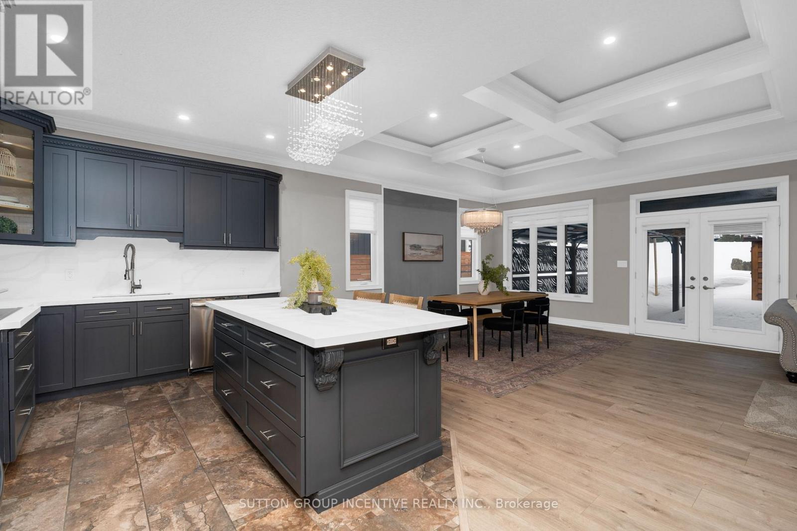 4 Snowshoe Trail, Barrie (Ardagh), Ontario  L4N 7Z1 - Photo 8 - S12834610