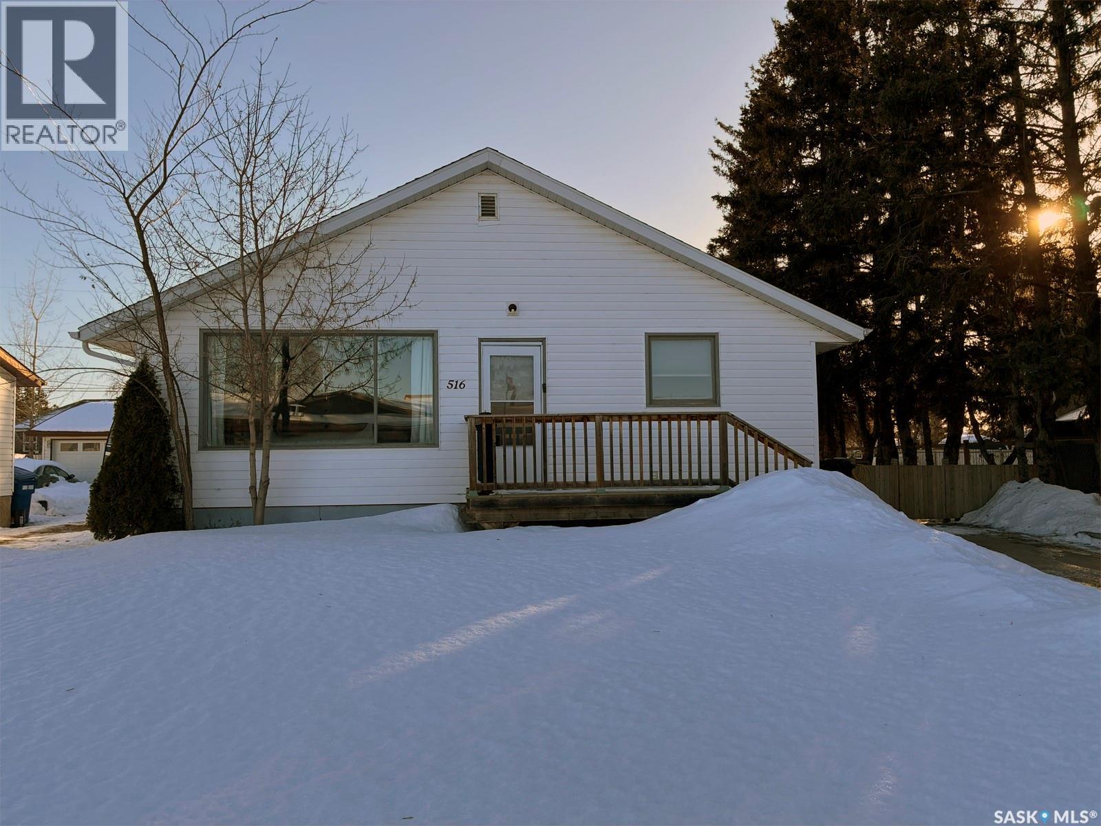516 3rd STREET W, meadow lake, Saskatchewan