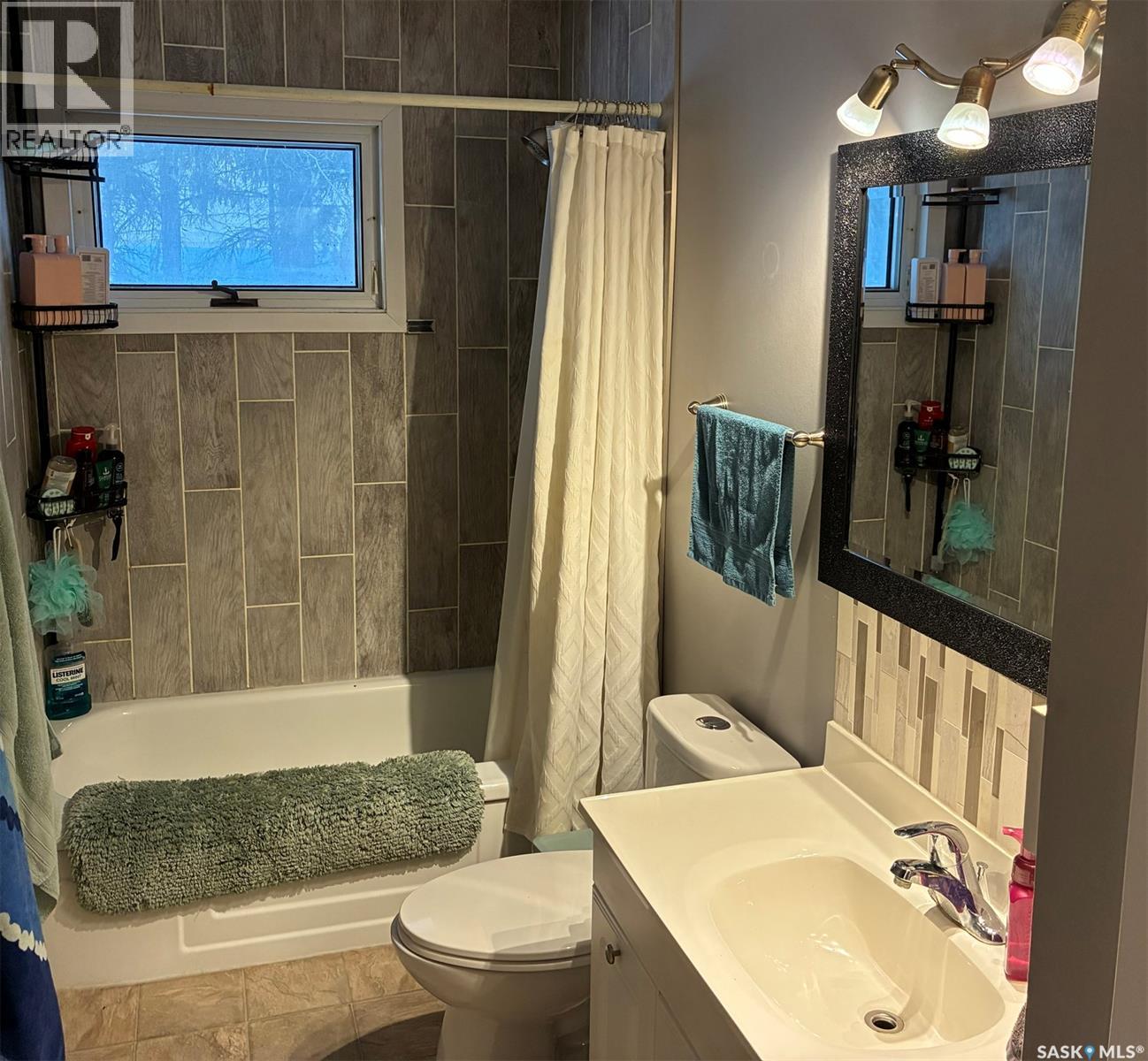 516 3rd Street W, Meadow Lake, Saskatchewan  S9X 1H1 - Photo 11 - SK029461