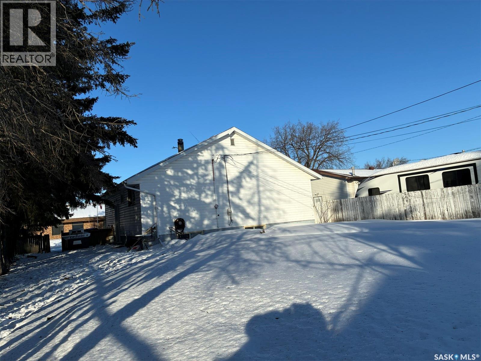 516 3rd Street W, Meadow Lake, Saskatchewan  S9X 1H1 - Photo 17 - SK029461