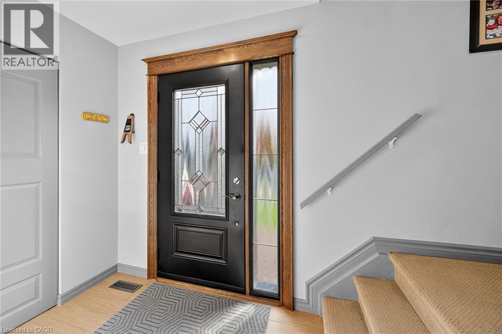 211 Birchcliffe Crescent, Hamilton, Ontario  L8T 4L1 - Photo 4 - 40781836