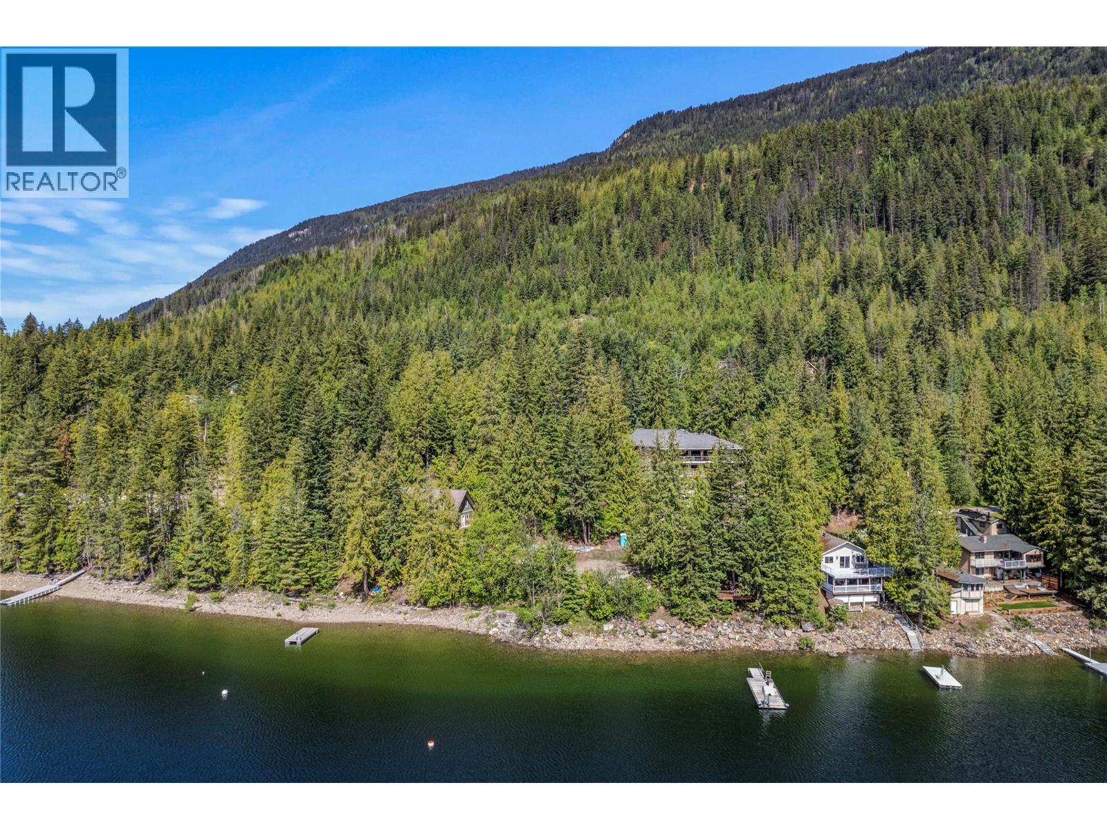 8734 Squilax Anglemont Road, St. Ives, British Columbia  V0E 1M9 - Photo 16 - 10326988