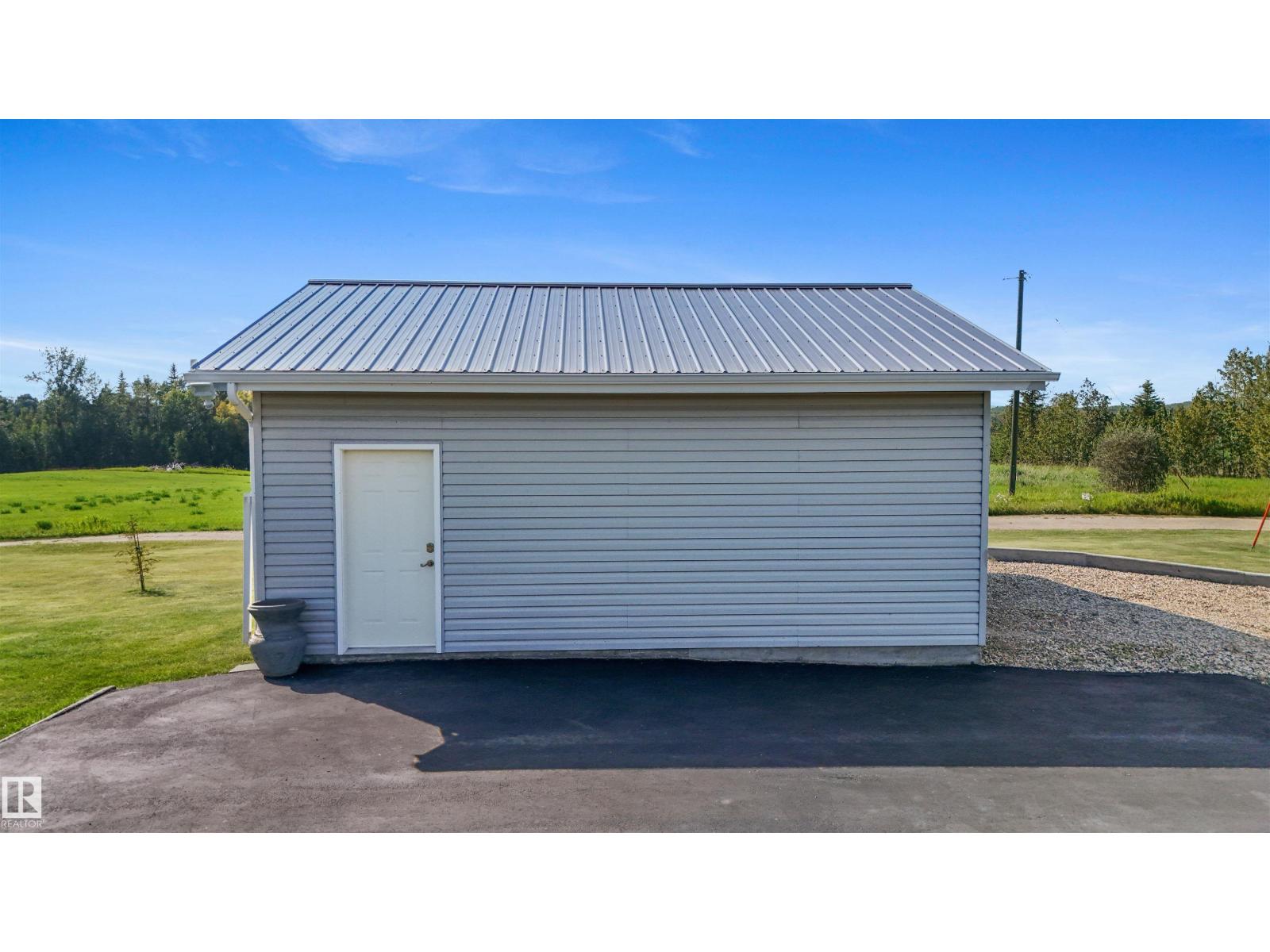 5049 50a Av, Rural Brazeau County, Alberta  T0C 1W0 - Photo 13 - E4475452