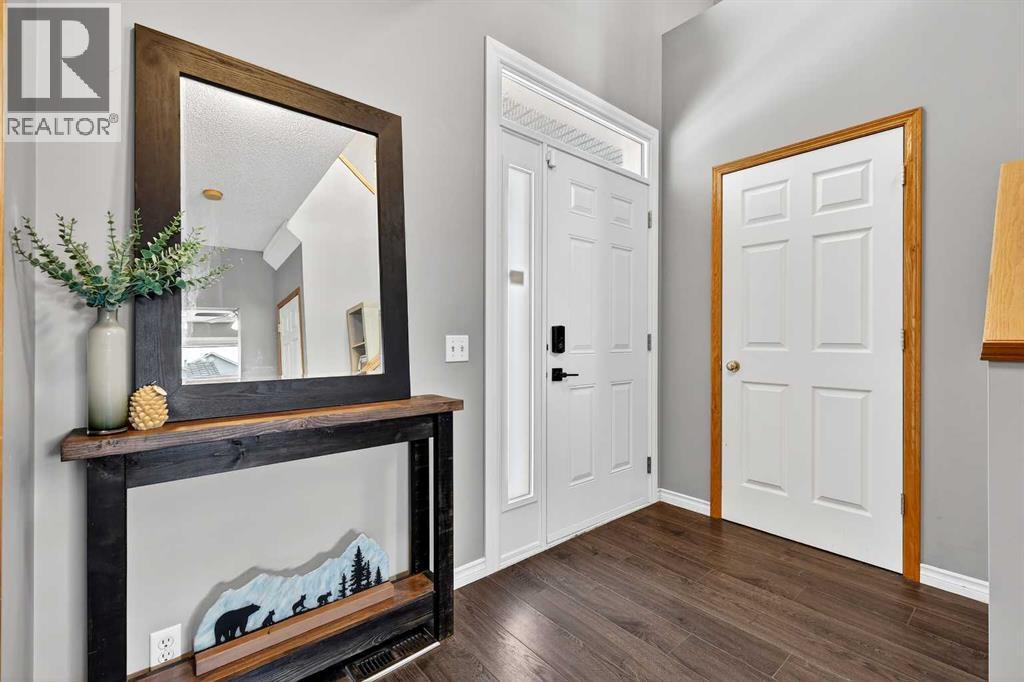 1153 Prestwick Circle Se, Calgary, Alberta  T2Z 3L3 - Photo 3 - A2287998