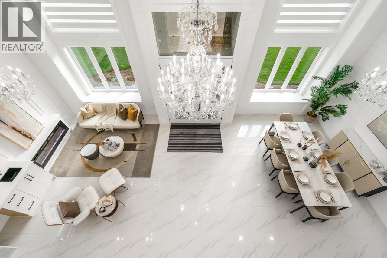 Listing Picture 3 of 35 : 4991 CABOT DRIVE, Richmond / 烈治文 - 魯藝地產 Yvonne Lu Group - MLS Medallion Club Member