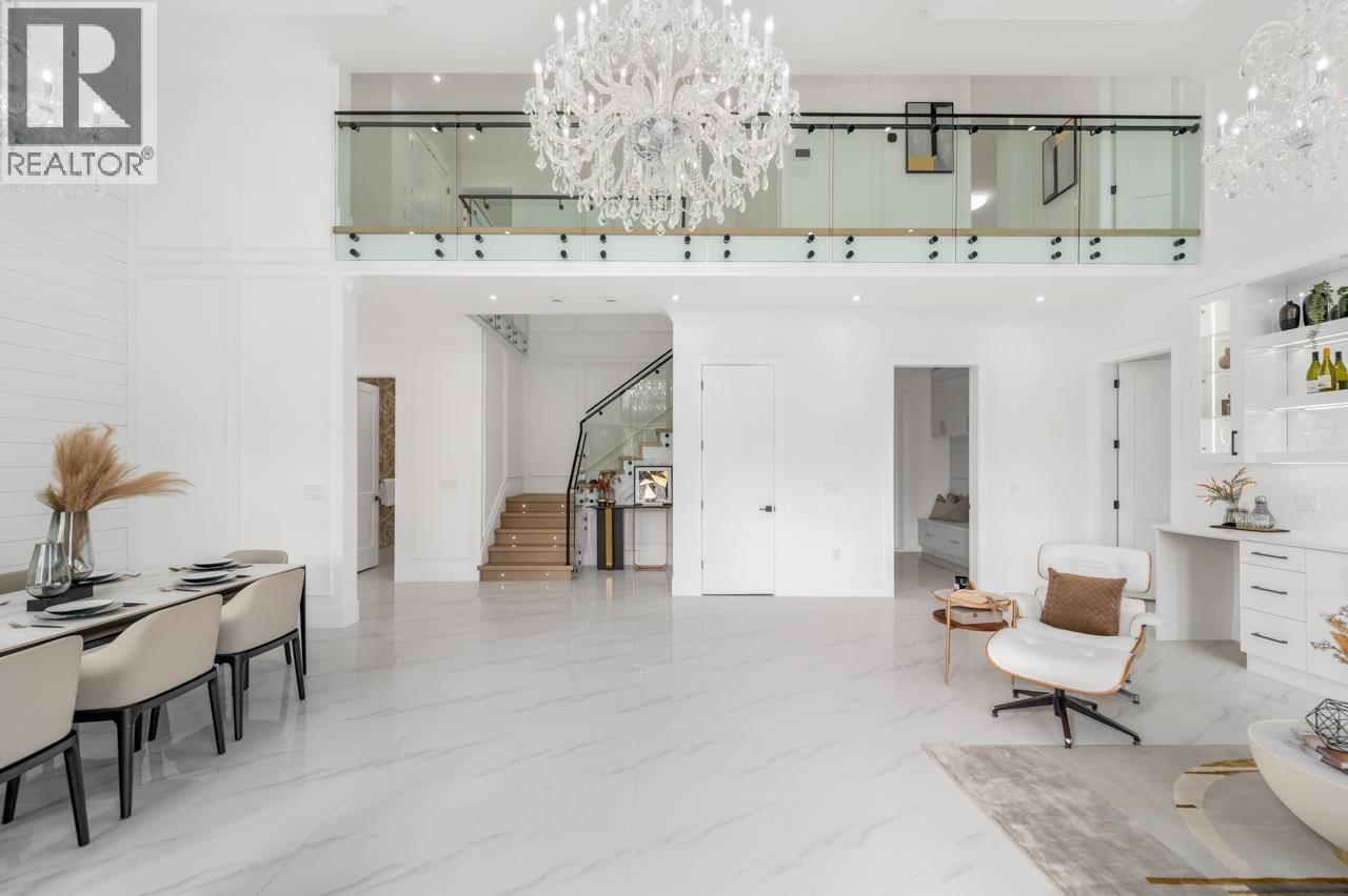 Listing Picture 2 of 35 : 4991 CABOT DRIVE, Richmond / 烈治文 - 魯藝地產 Yvonne Lu Group - MLS Medallion Club Member