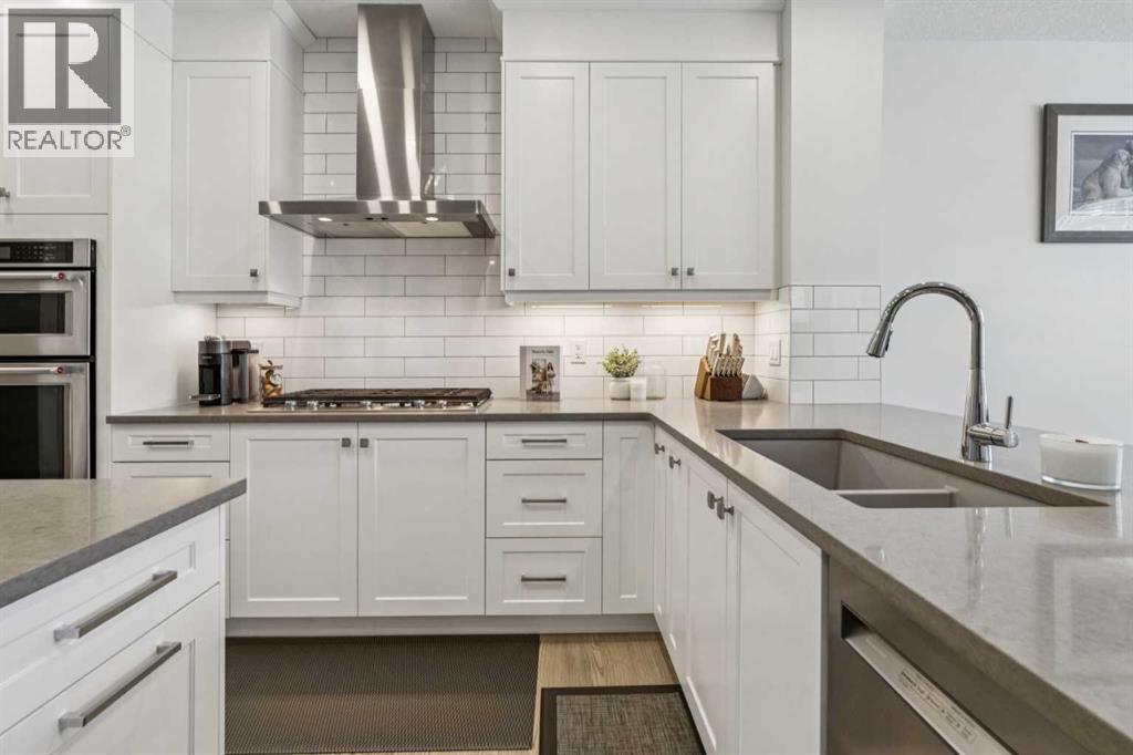 55 Sundown Crescent, Cochrane, Alberta  T4C 2T2 - Photo 3 - A2289919