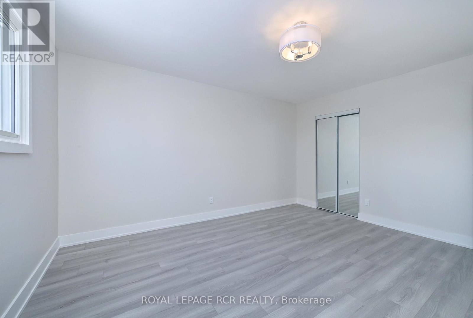 106 Burbank Crescent, Orangeville, Ontario  L9W 3E7 - Photo 14 - W12834468