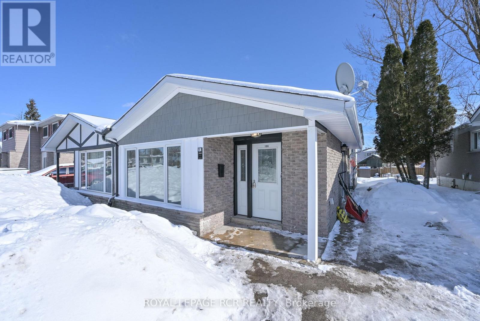 106 Burbank Crescent, Orangeville, Ontario  L9W 3E7 - Photo 2 - W12834468