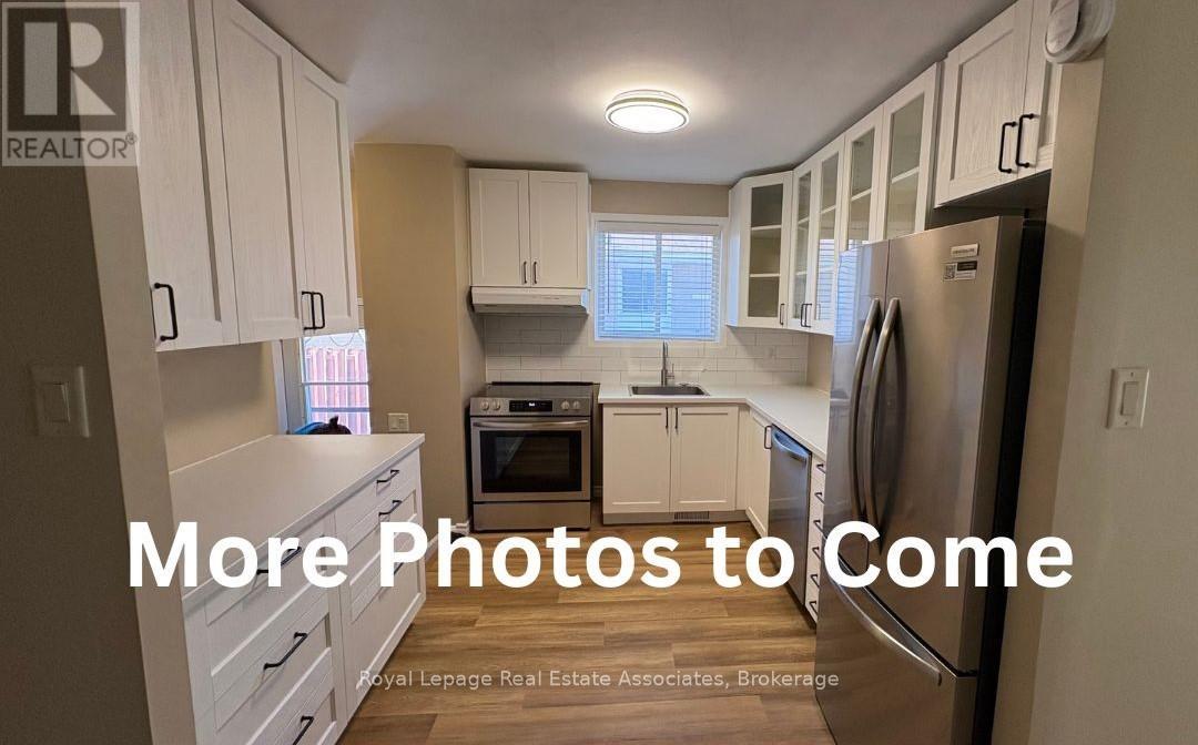 1370 ROYLEN ROAD, Oakville, Ontario