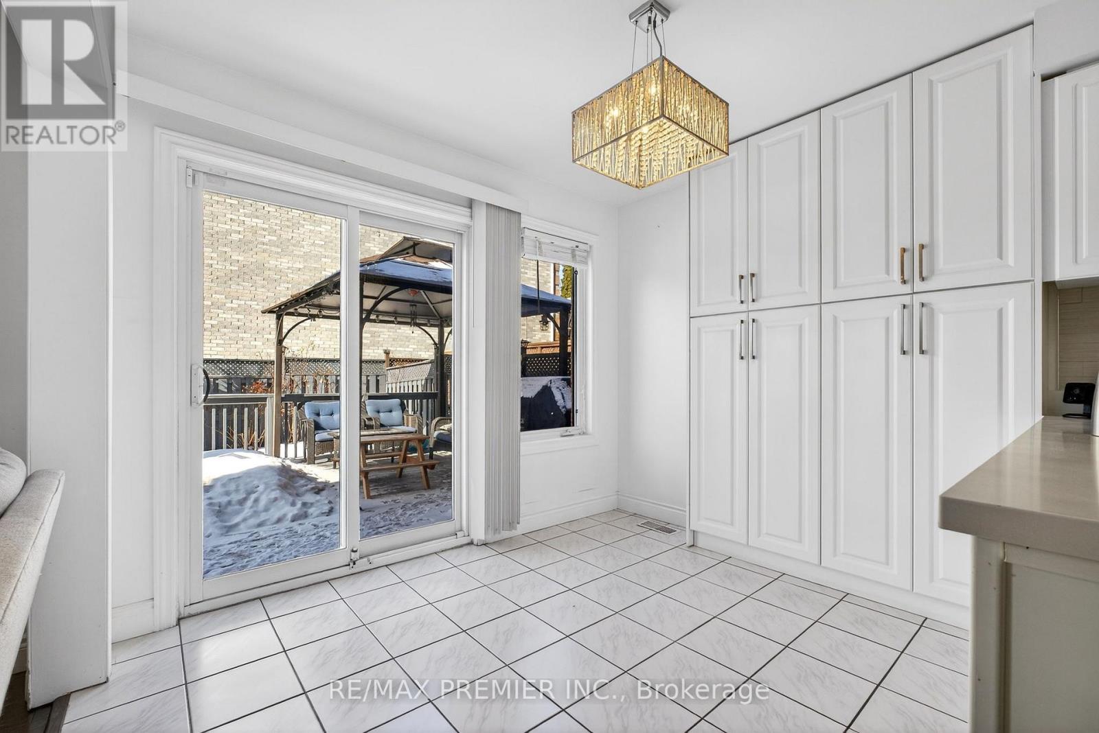 12 Bayview Street, Brampton, Ontario  L6X 4P1 - Photo 15 - W12834486