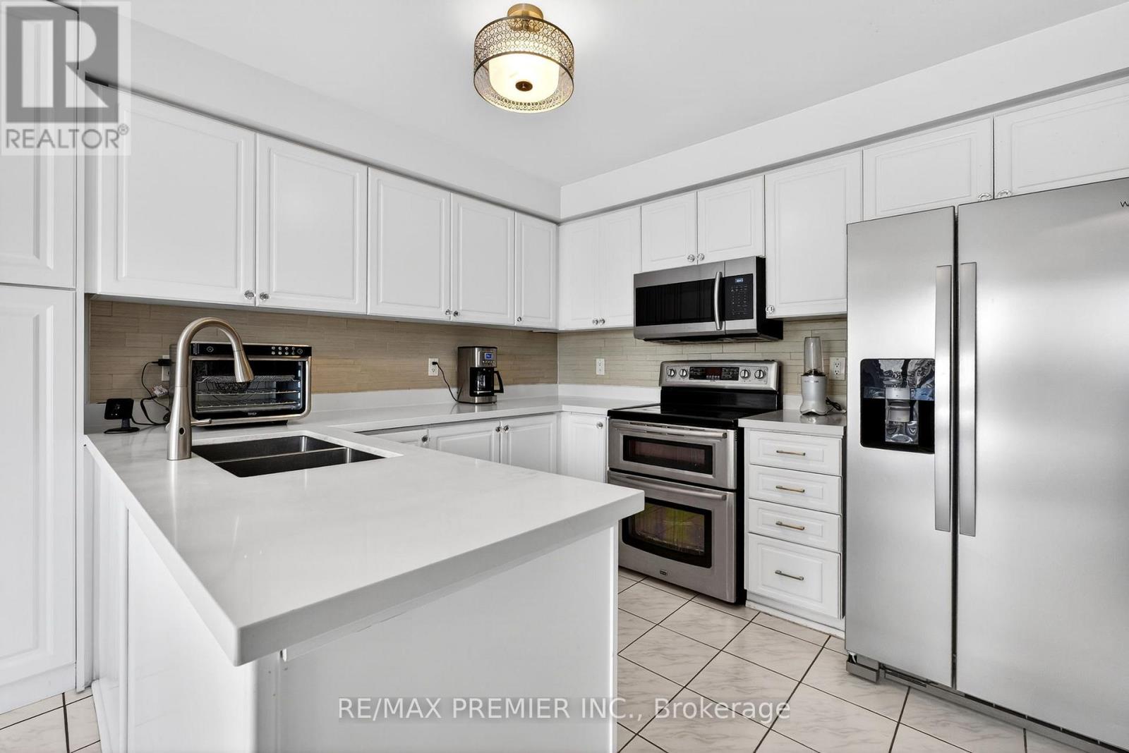 12 Bayview Street, Brampton, Ontario  L6X 4P1 - Photo 16 - W12834486