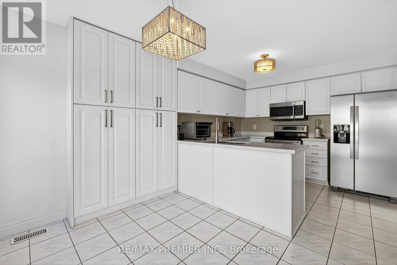 12 Bayview Street, Brampton, Ontario  L6X 4P1 - Photo 17 - W12834486