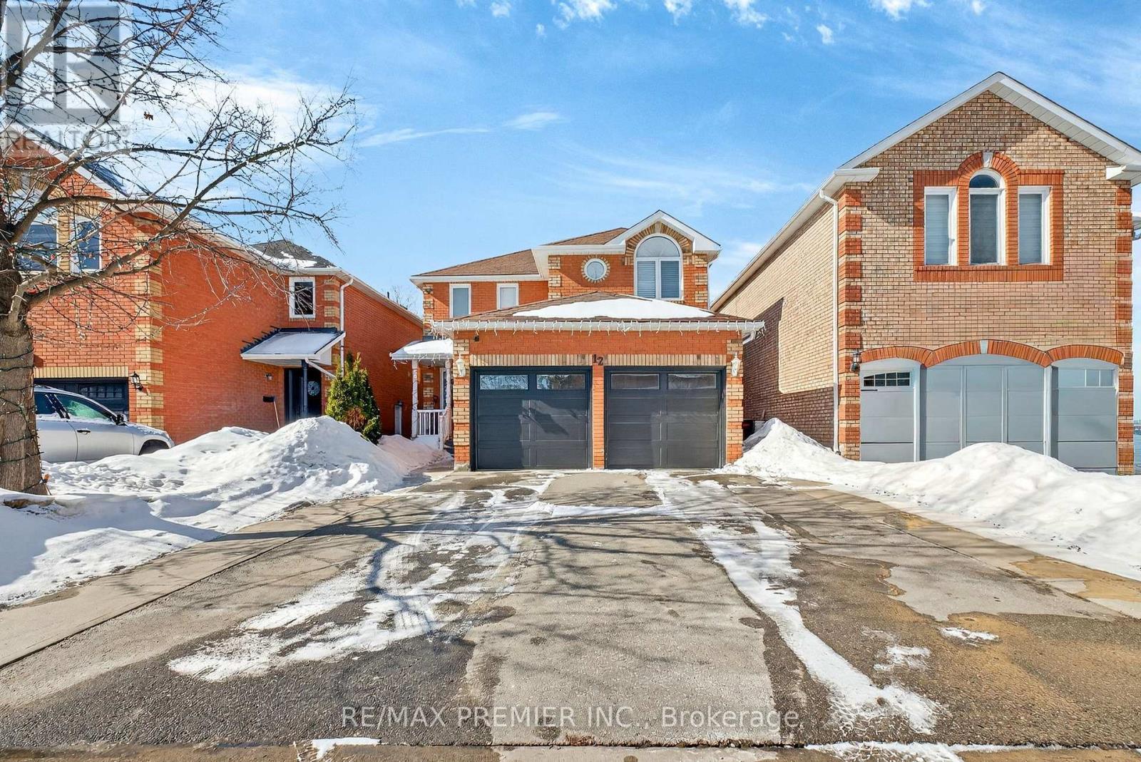 12 Bayview Street, Brampton, Ontario  L6X 4P1 - Photo 2 - W12834486