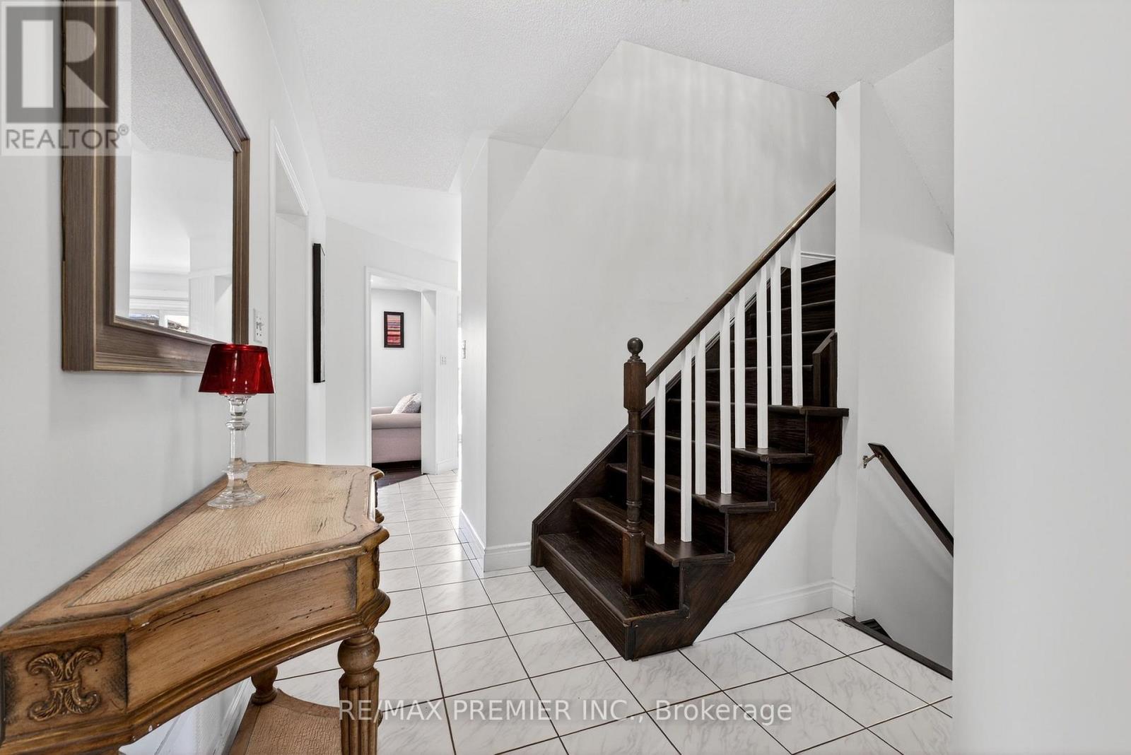 12 Bayview Street, Brampton, Ontario  L6X 4P1 - Photo 6 - W12834486