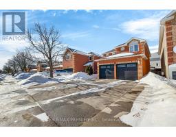 12 BAYVIEW STREET, Brampton, Ontario