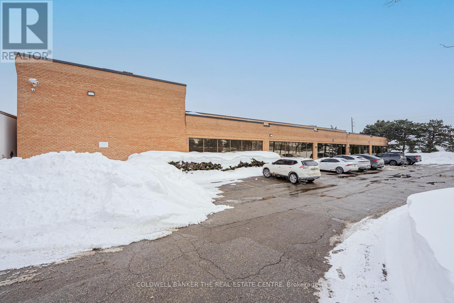 6015 Kestrel Road, Mississauga, Ontario  L5T 1S8 - Photo 2 - W12834502