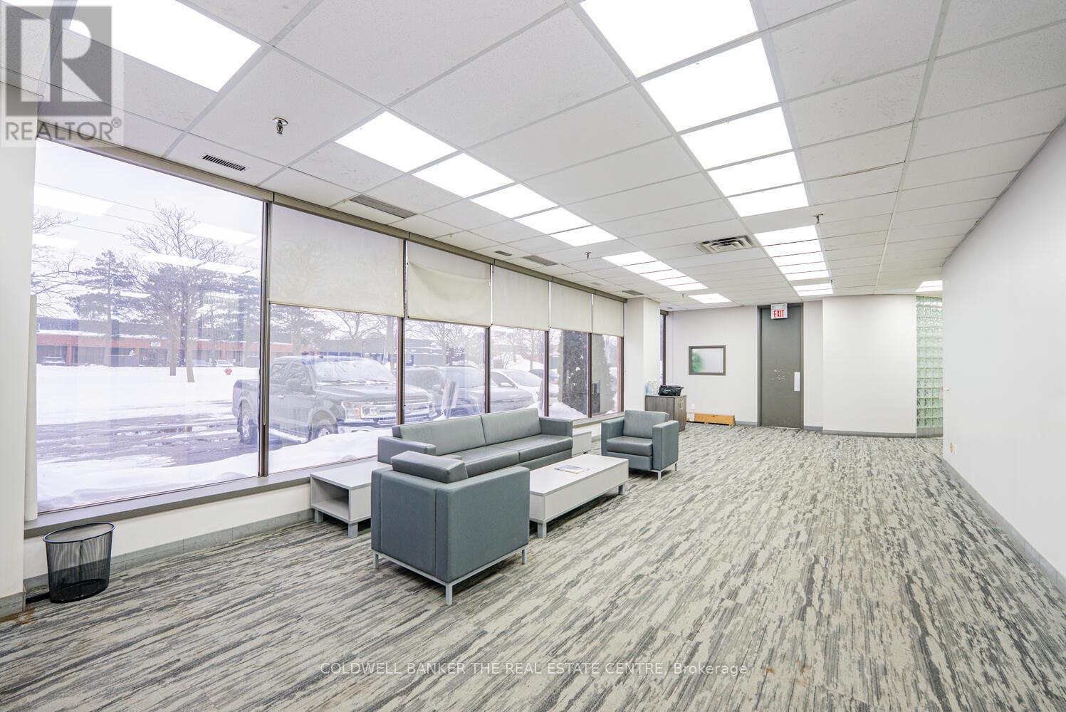 6015 Kestrel Road, Mississauga, Ontario  L5T 1S8 - Photo 7 - W12834502