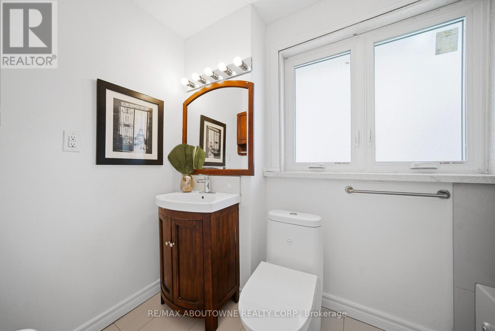 1238 Bray Court, Mississauga, Ontario  L5J 3S5 - Photo 21 - W12834550