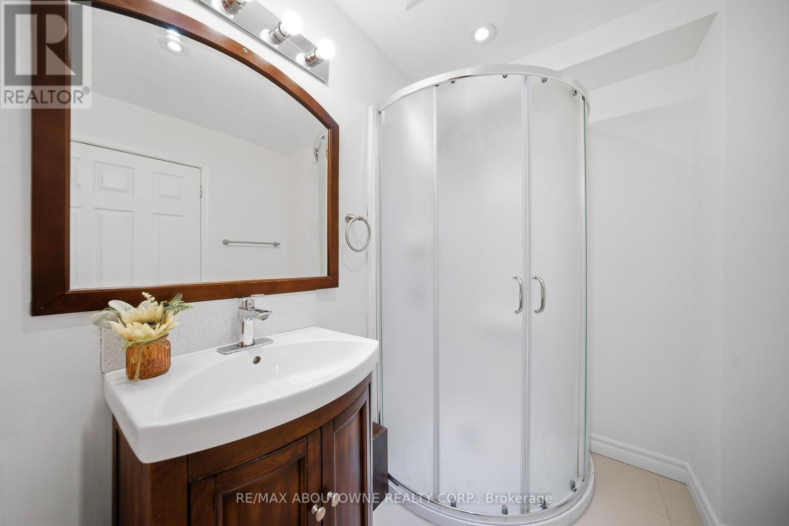 1238 Bray Court, Mississauga, Ontario  L5J 3S5 - Photo 35 - W12834550