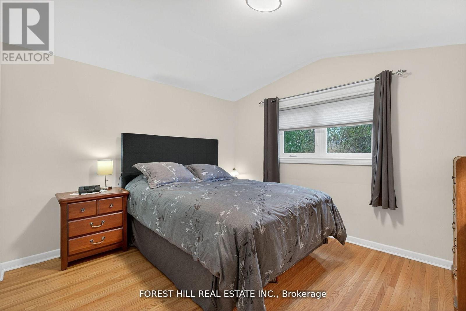 130 Verobeach Boulevard, Toronto, Ontario  M9M 1R1 - Photo 10 - W12834566