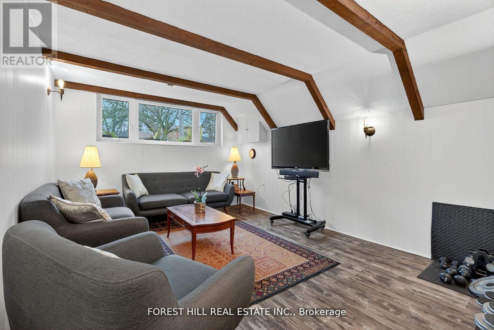 130 Verobeach Boulevard, Toronto, Ontario  M9M 1R1 - Photo 16 - W12834566