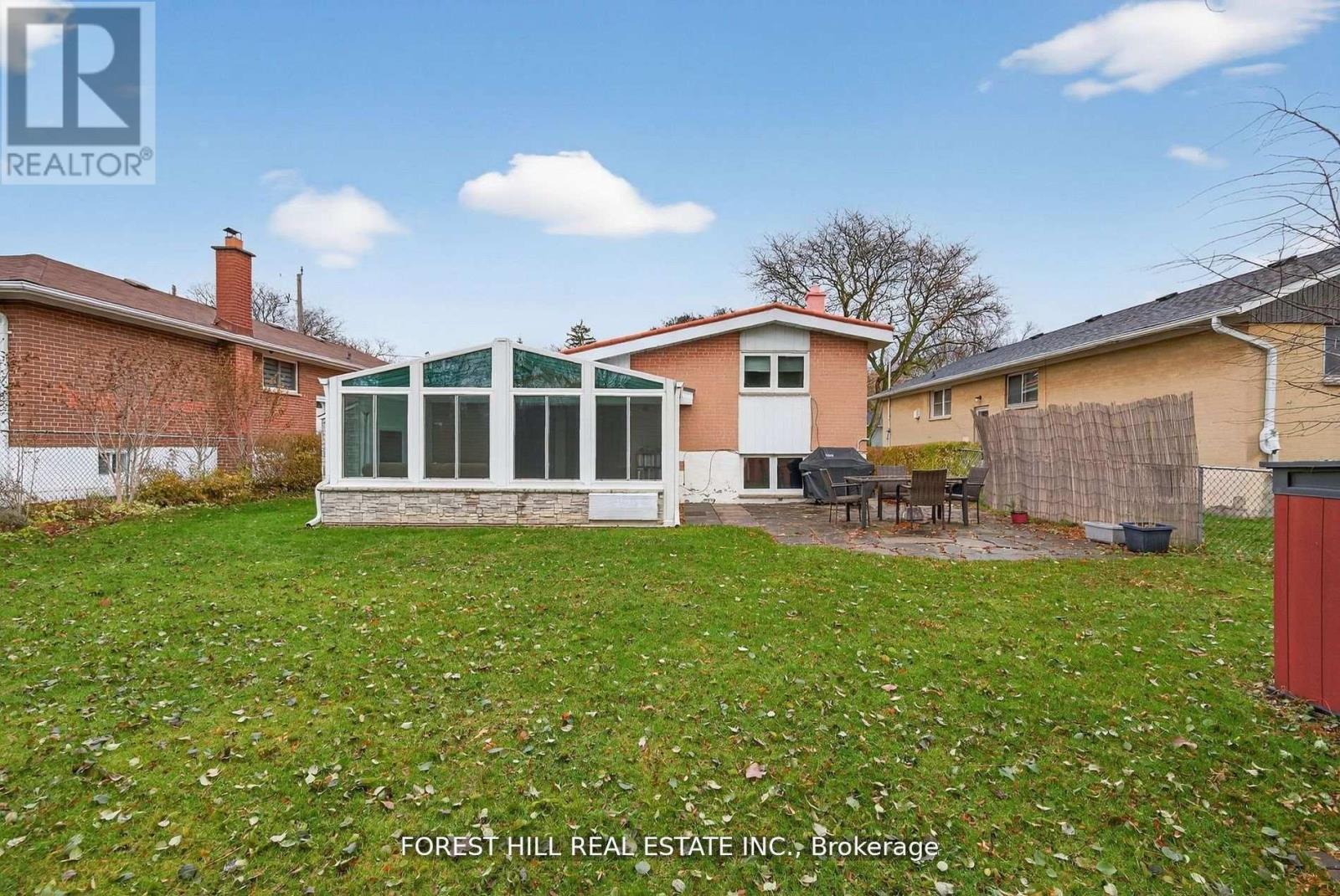 130 Verobeach Boulevard, Toronto, Ontario  M9M 1R1 - Photo 18 - W12834566