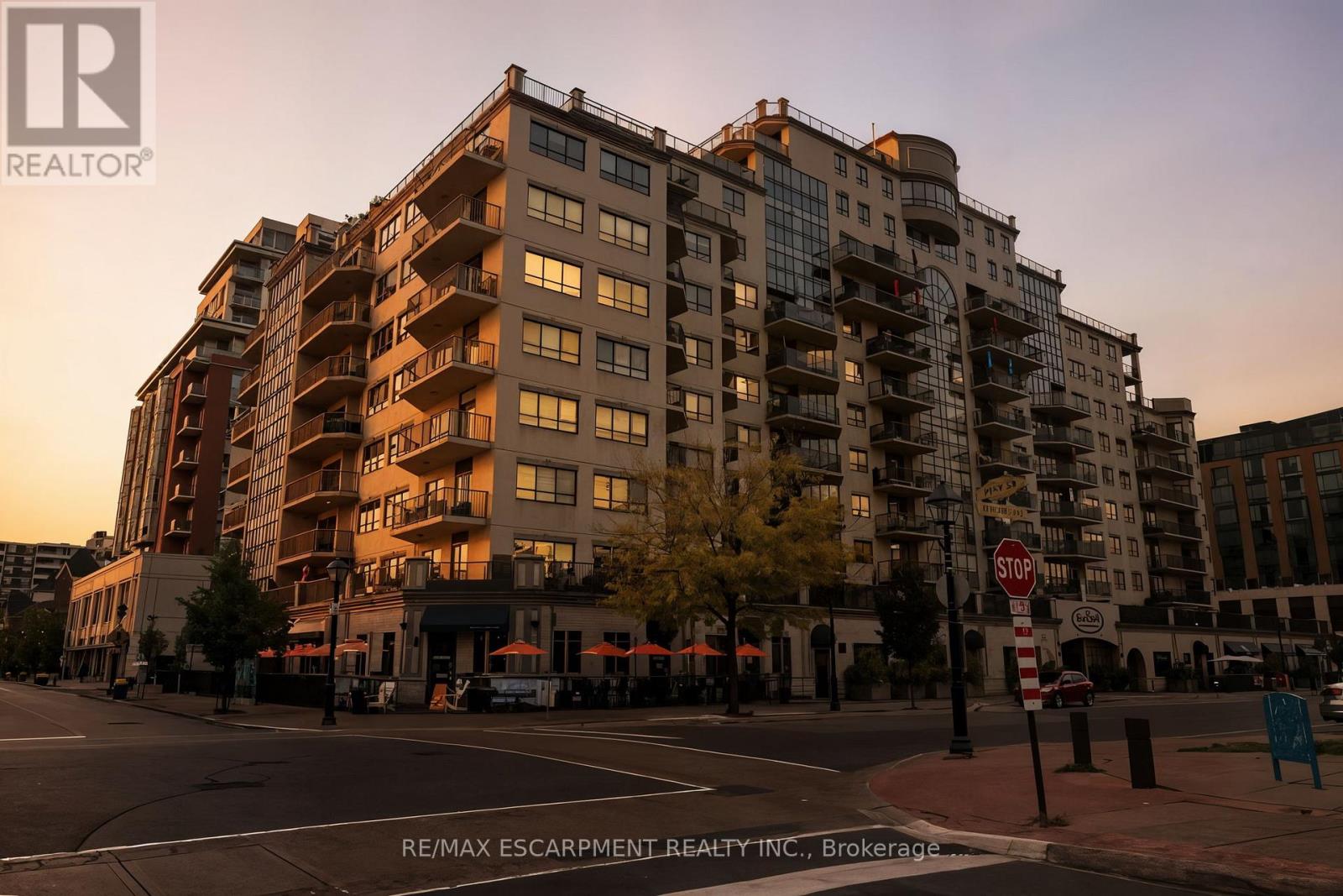 512 - 399 ELIZABETH STREET, Burlington, Ontario