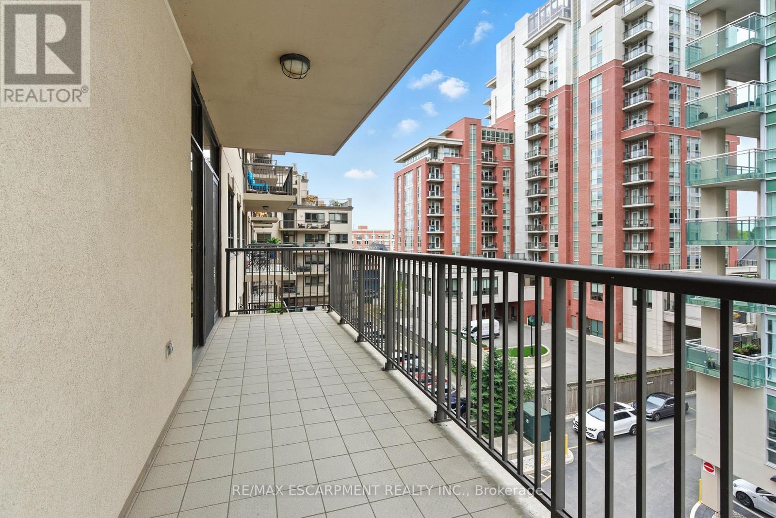 512 - 399 Elizabeth Street, Burlington, Ontario  L7R 0A4 - Photo 16 - W12834582