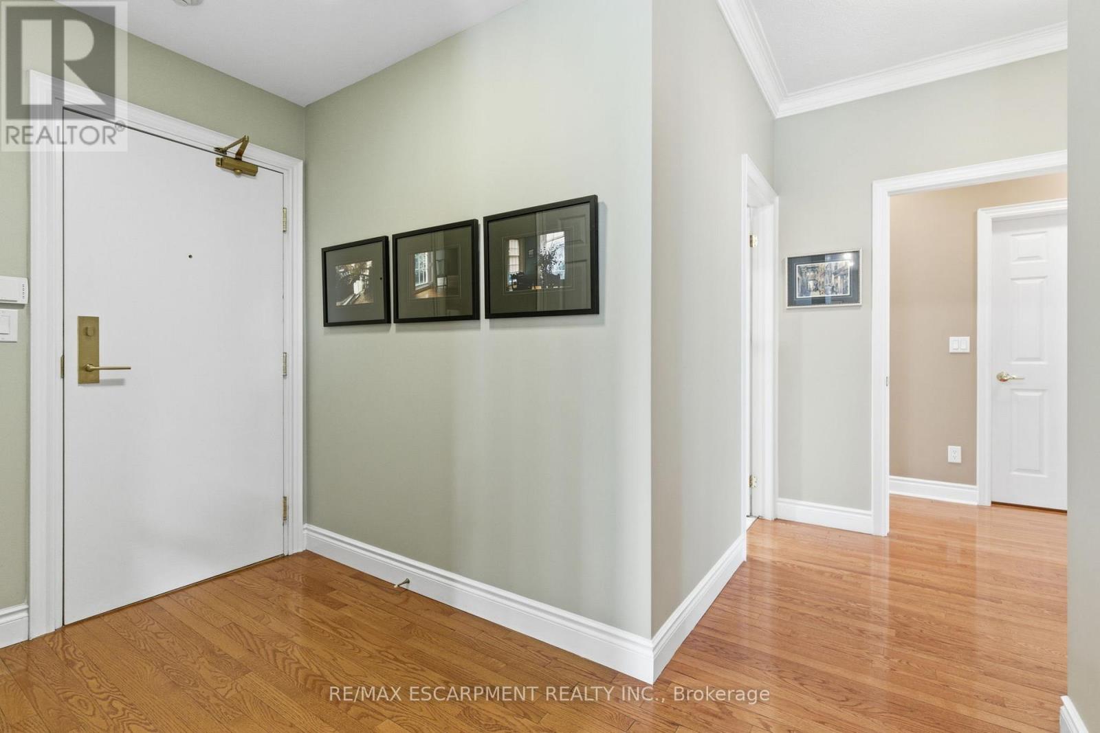 512 - 399 Elizabeth Street, Burlington, Ontario  L7R 0A4 - Photo 30 - W12834582