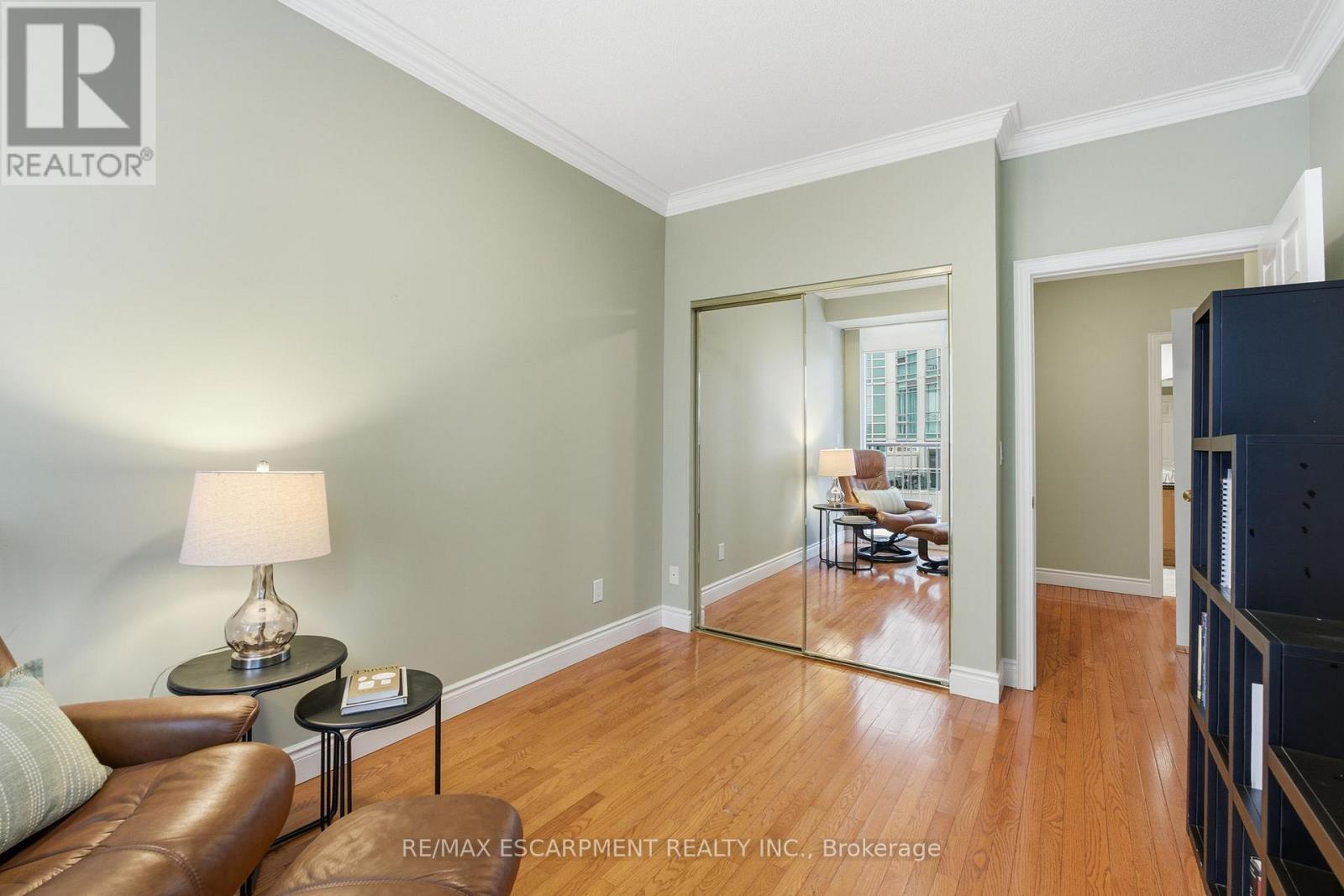 512 - 399 Elizabeth Street, Burlington, Ontario  L7R 0A4 - Photo 38 - W12834582