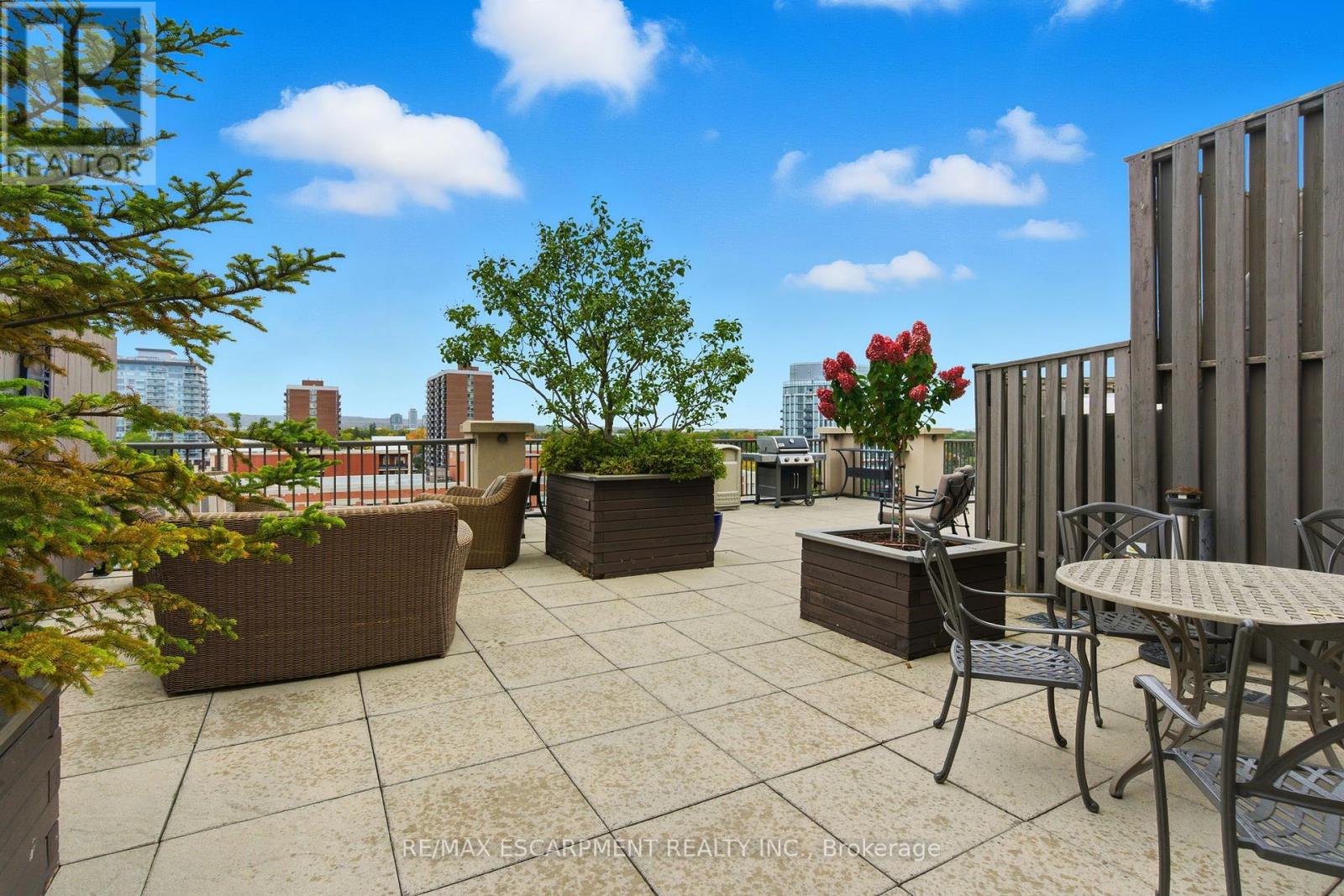 512 - 399 Elizabeth Street, Burlington, Ontario  L7R 0A4 - Photo 46 - W12834582