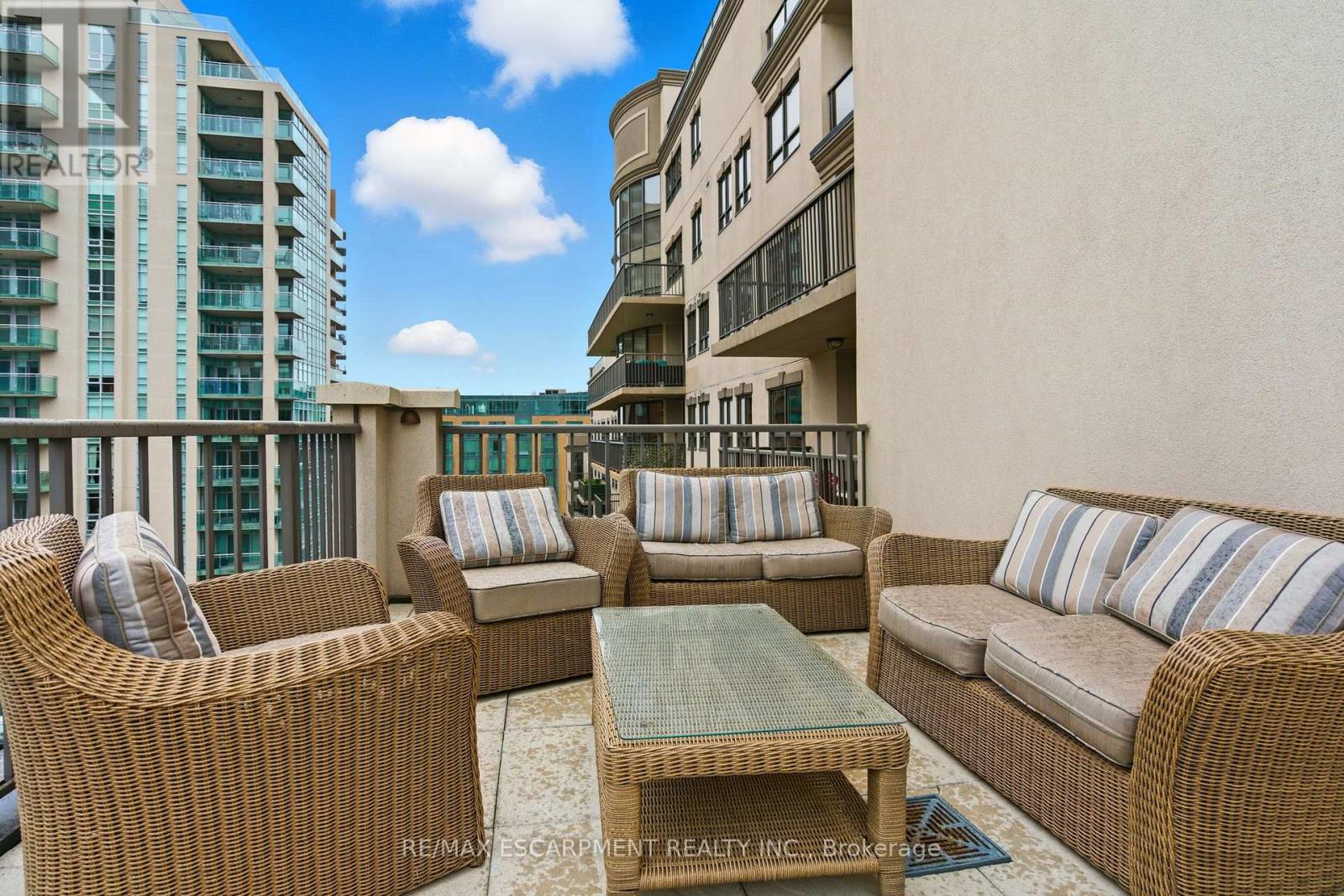 512 - 399 Elizabeth Street, Burlington, Ontario  L7R 0A4 - Photo 47 - W12834582