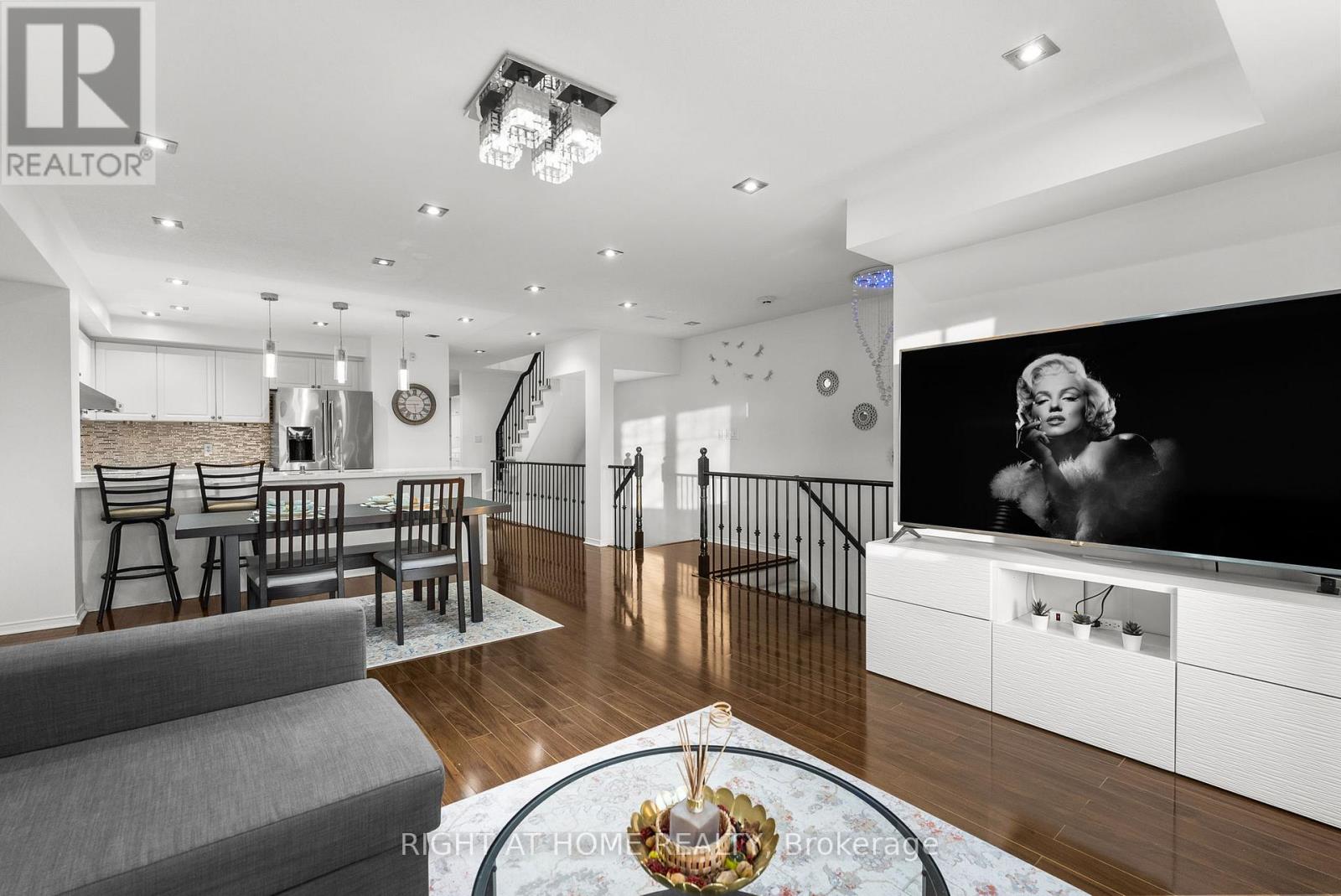 12 - 5725 Tenth Line W, Mississauga, Ontario  L5M 0P7 - Photo 10 - W12834614