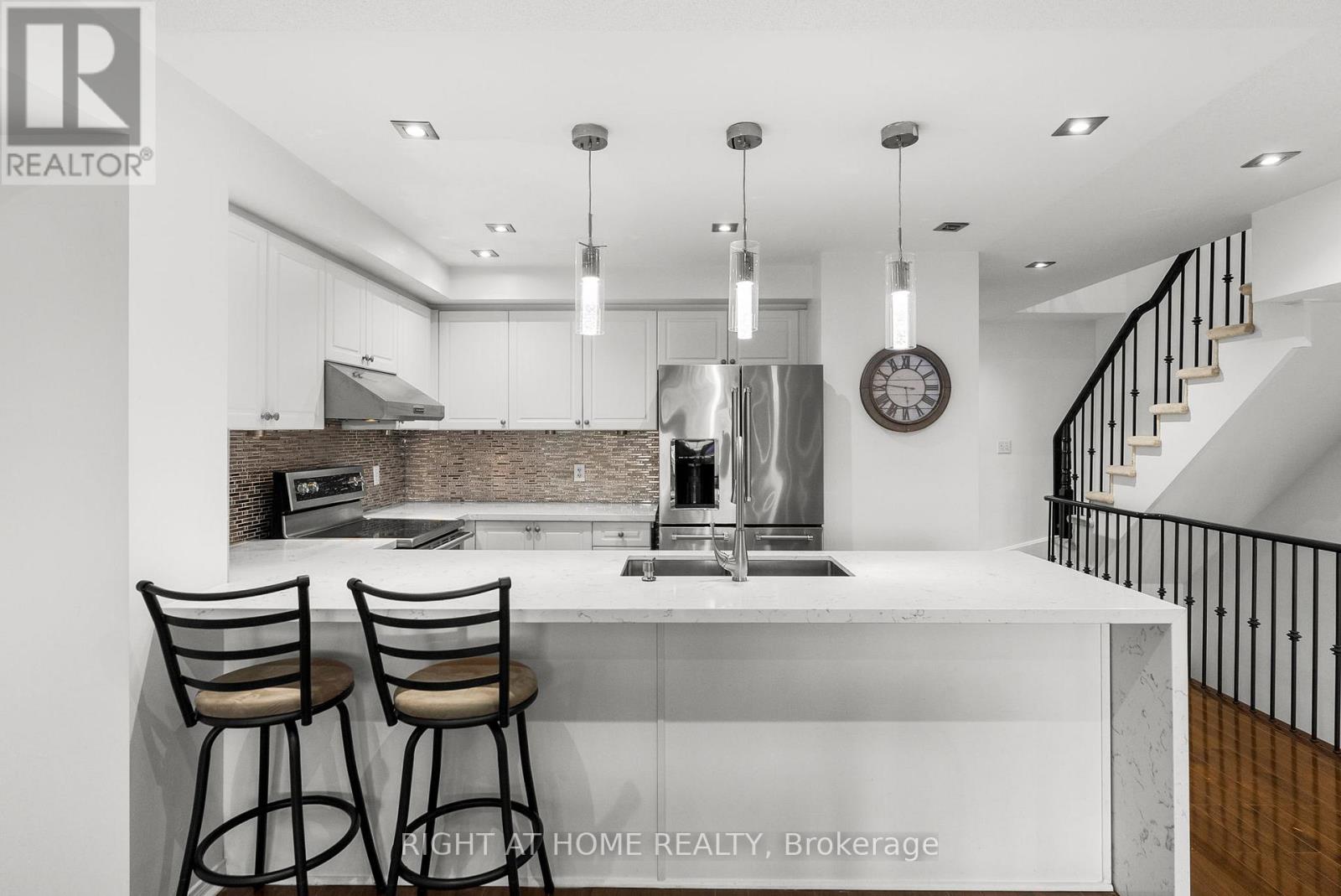 12 - 5725 Tenth Line W, Mississauga, Ontario  L5M 0P7 - Photo 15 - W12834614