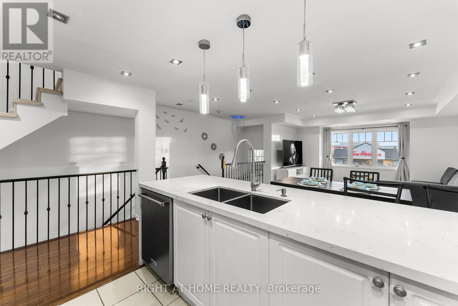 12 - 5725 Tenth Line W, Mississauga, Ontario  L5M 0P7 - Photo 16 - W12834614