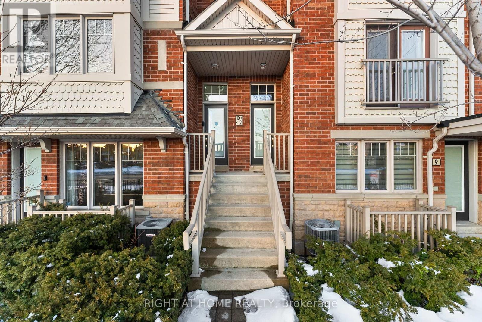 12 - 5725 Tenth Line W, Mississauga, Ontario  L5M 0P7 - Photo 4 - W12834614